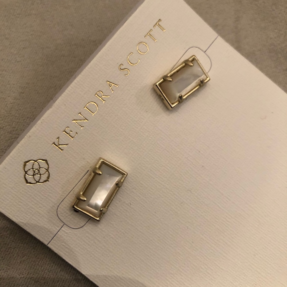 Kendra Scott MOP stud earrings